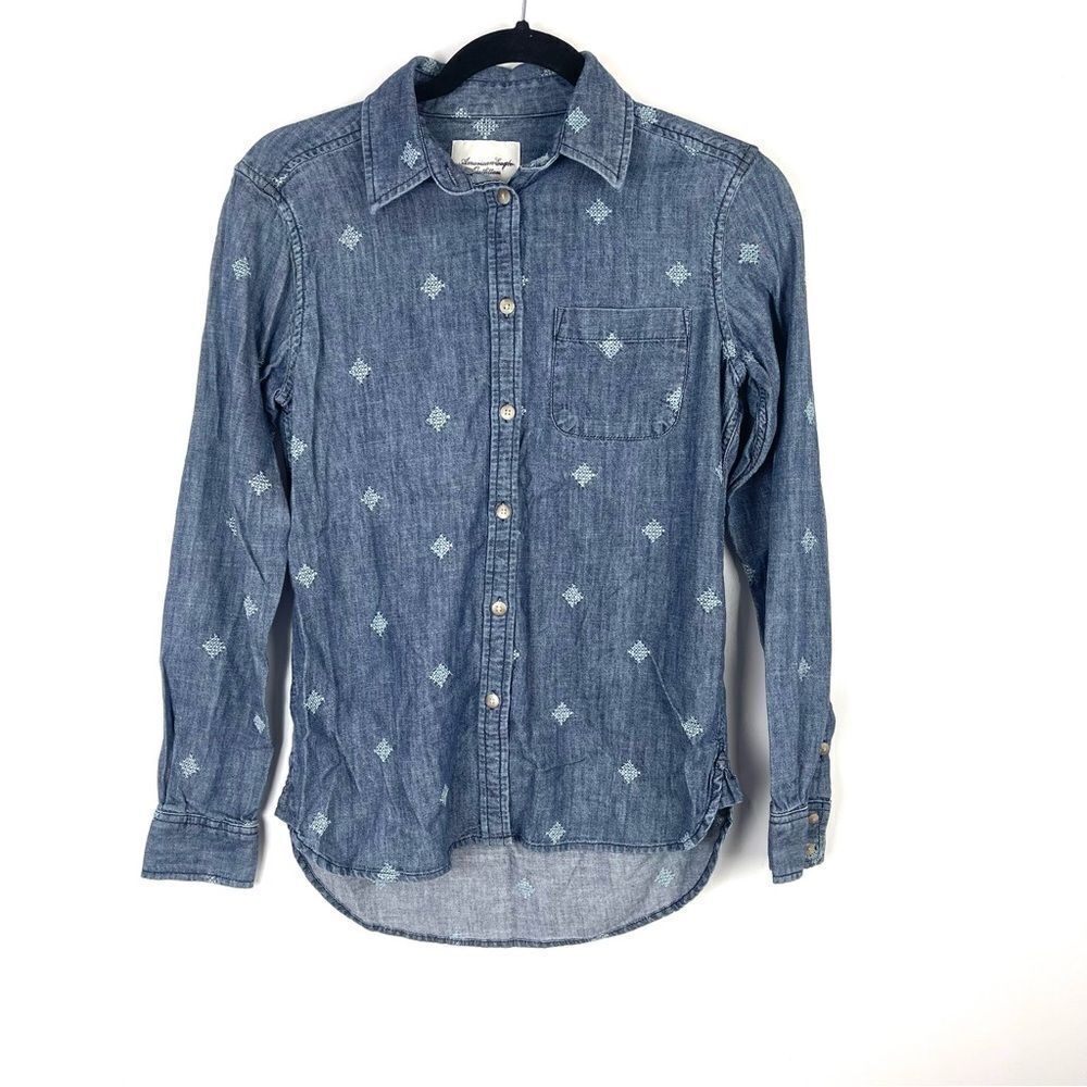American Eagle Embroidered Chambray Long Sleeve Button Up Shirt Women's Size XS